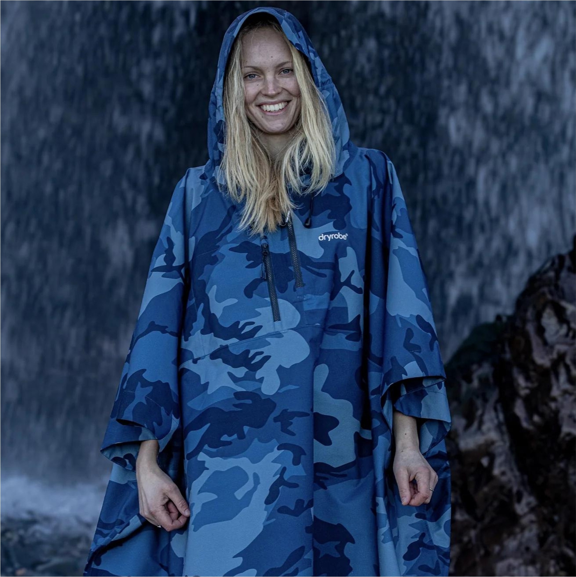 2026 Dryrobe Waterproof Change Robe / Poncho DRWCRP - Camo